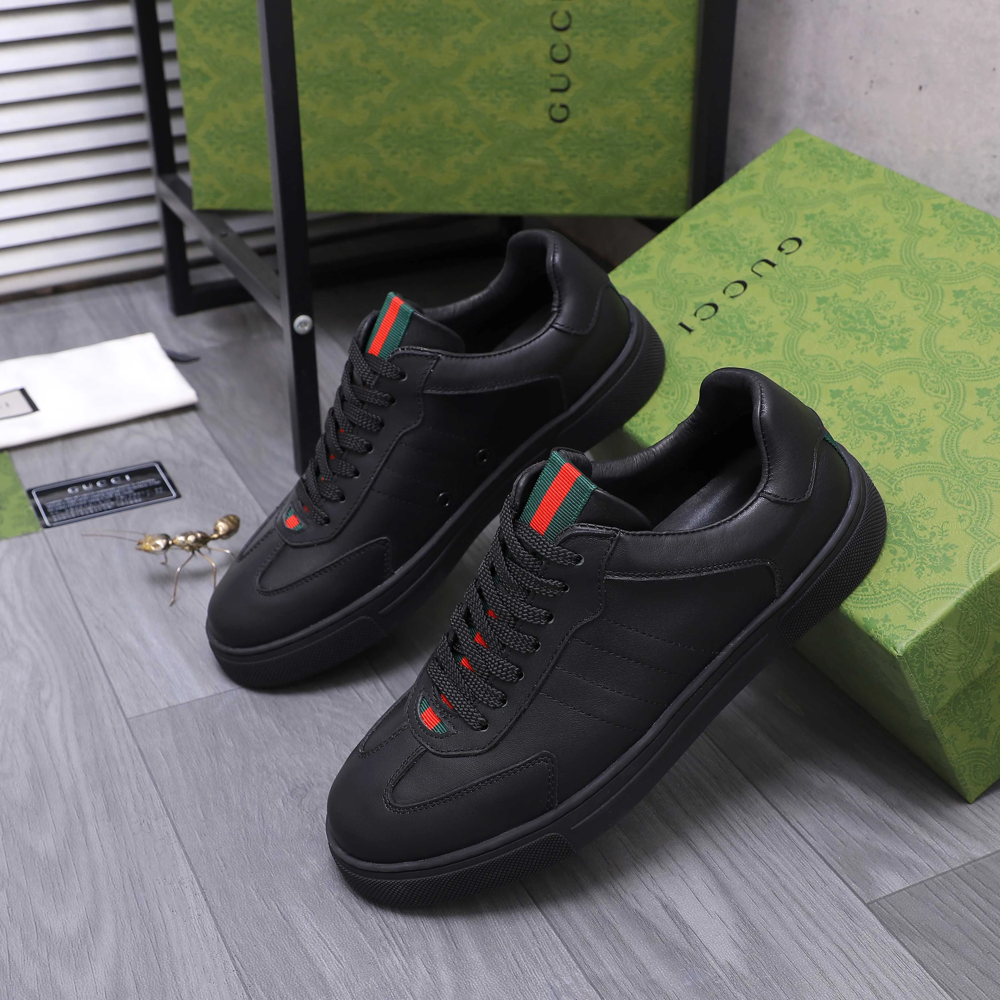Men's shoes 💰p400 Product trademark: GUCCI "Gucci" casual lace-up men's shoes Regular size: 38-45 (45 is custom-made and non-returnable) Product materials: Selected high-quality cowhide upper, pigskin lining, original rubber outsole